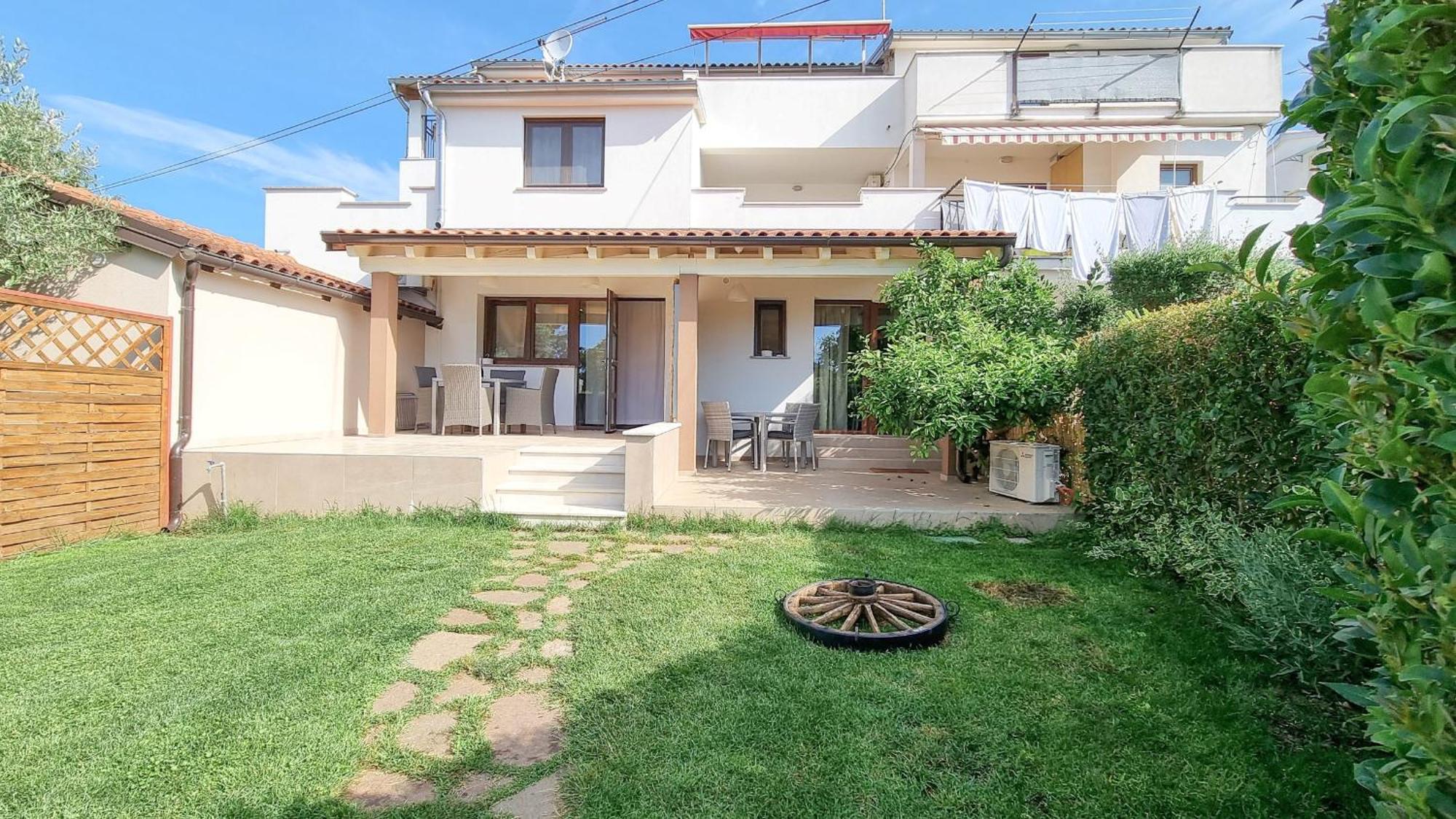 Doris One Apartment Novigrad  Exterior photo